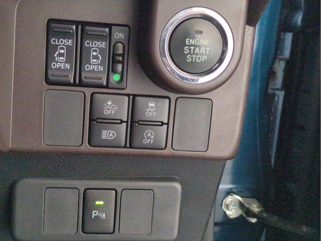 TOYOTA TANK 2018 Image 31