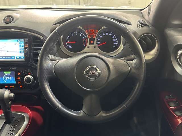 NISSAN JUKE 2012 Image 31