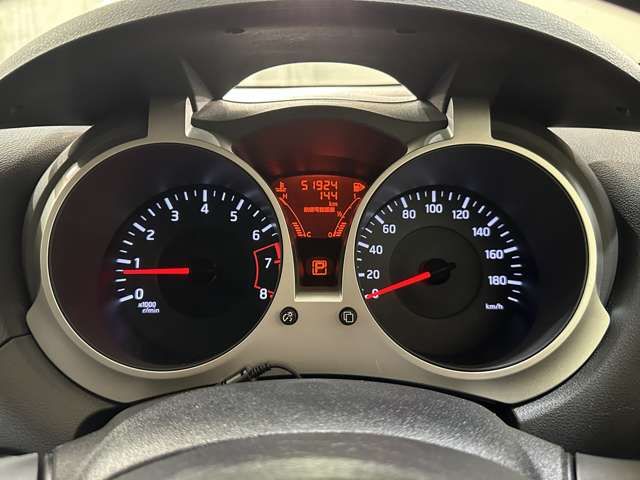 NISSAN JUKE 2012 Image 31