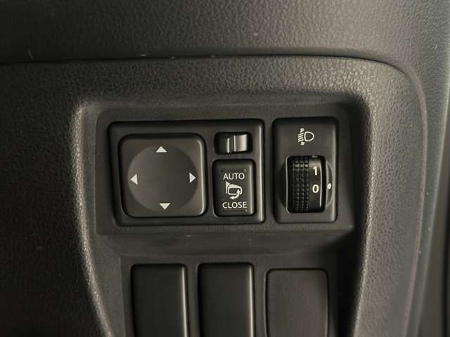 NISSAN JUKE 2012 Image 31