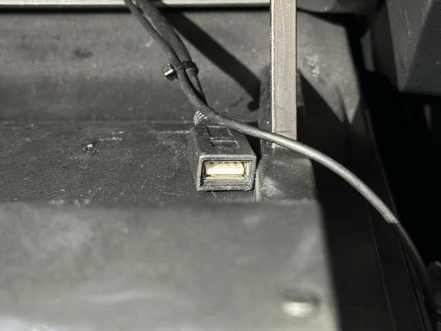 NISSAN JUKE 2012 Image 31