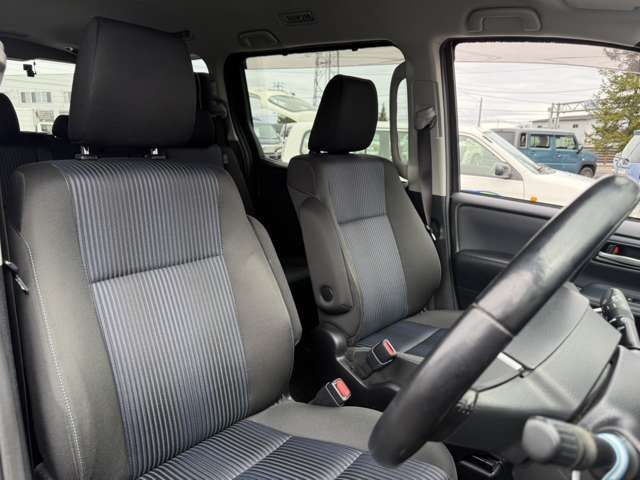 TOYOTA NOAH 4WD 2016 Image 31