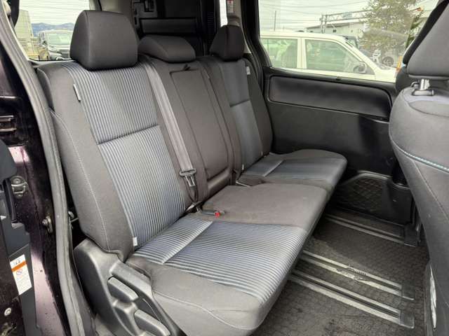 TOYOTA NOAH 4WD 2016 Image 31