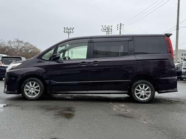 TOYOTA NOAH 4WD 2016 Image 31