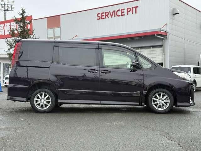 TOYOTA NOAH 4WD 2016 Image 31