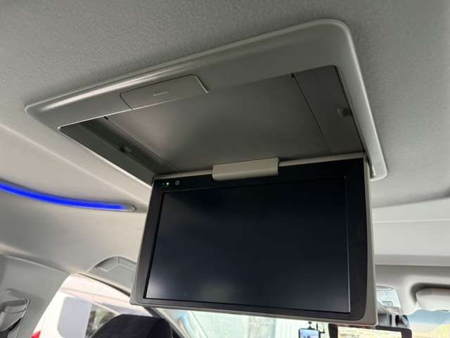 TOYOTA ALPHARD HYBRID 4WD 2019 Image 31