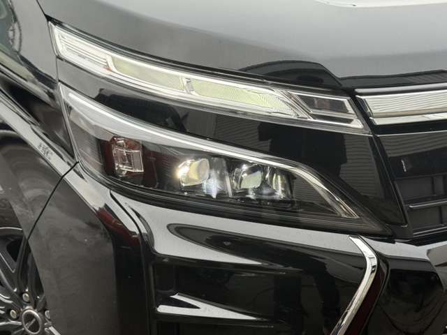 TOYOTA VOXY 2019 Image 31