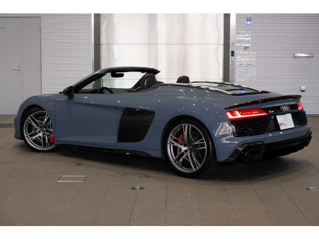 AUDI R8 SPYDER 2021 Image 31