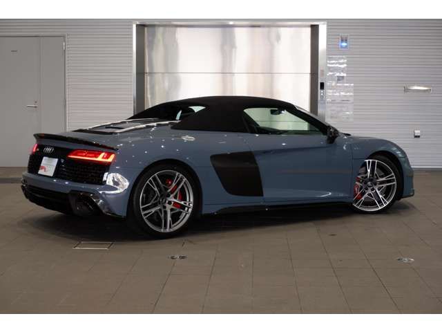 AUDI R8 SPYDER 2021 Image 31