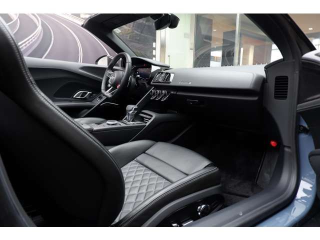 AUDI R8 SPYDER 2021 Image 31