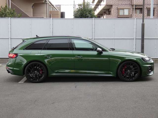 AUDI RS4 AVANT 2021 Image 31