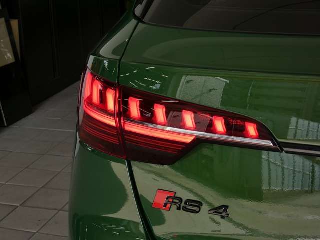 AUDI RS4 AVANT 2021 Image 31