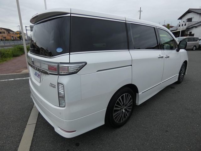 NISSAN ELGRAND 2021 Image 31