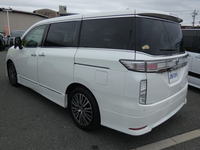 NISSAN ELGRAND 2021 Image 31