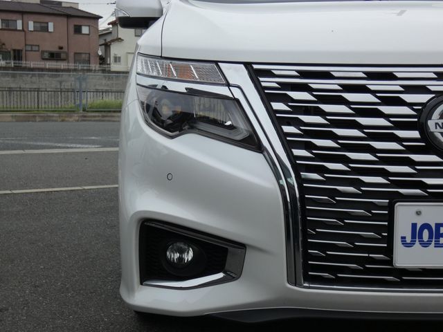 NISSAN ELGRAND 2021 Image 31