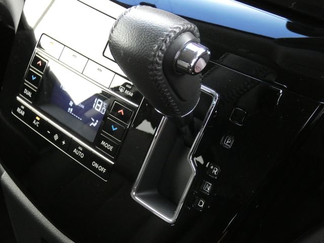 NISSAN ELGRAND 2021 Image 31