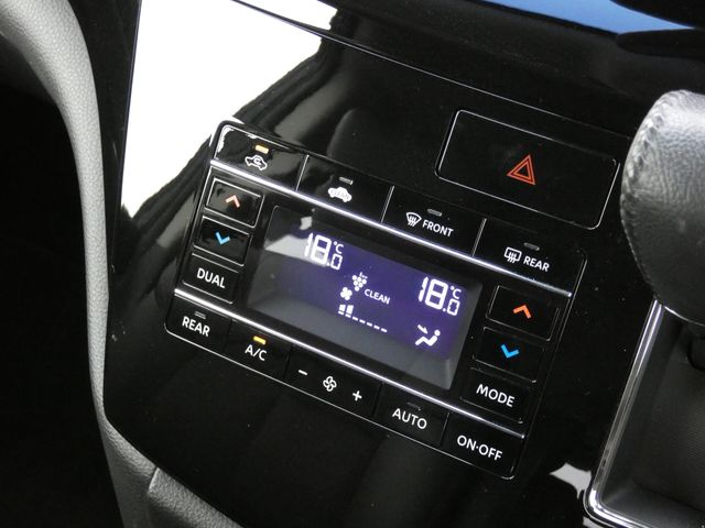 NISSAN ELGRAND 2021 Image 31