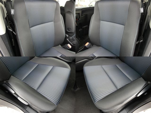 TOYOTA VOXY 2017 Image 31