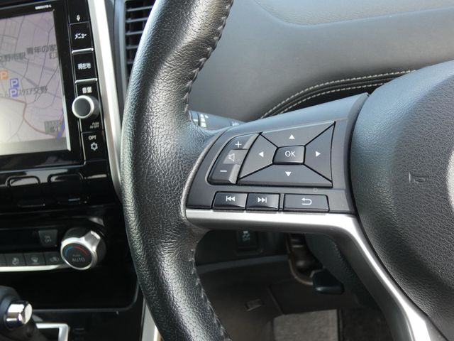 NISSAN SERENA  S-HYBRID 2017 Image 31