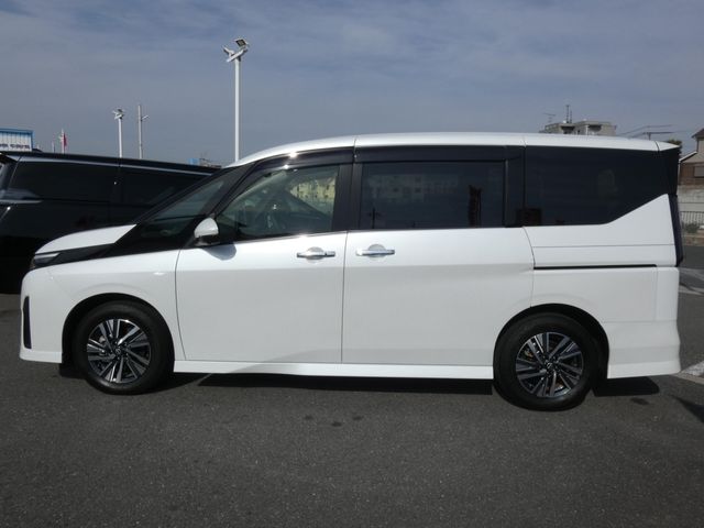 NISSAN SERENA  WG 2023 Image 31