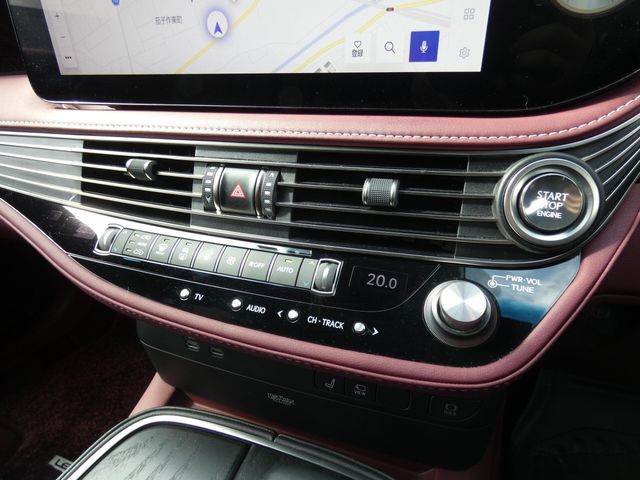 TOYOTA LEXUS LS500 2023 Image 31