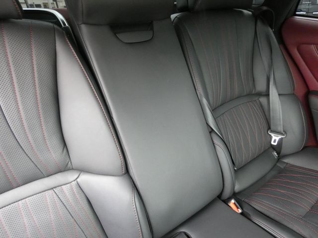 TOYOTA LEXUS LS500 2023 Image 31