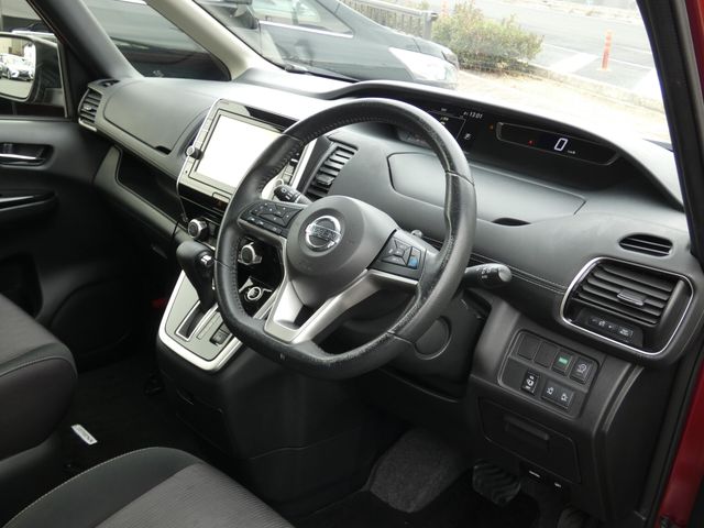 NISSAN SERENA  S-HYBRID 2017 Image 31