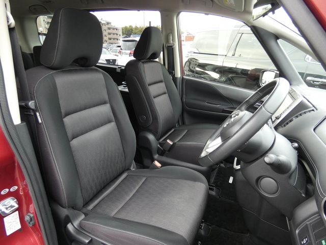 NISSAN SERENA  S-HYBRID 2017 Image 31