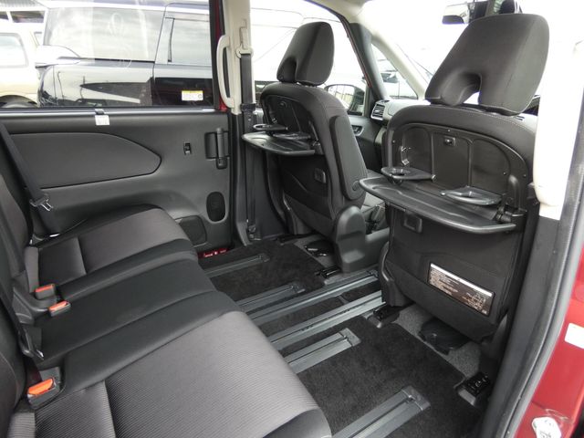 NISSAN SERENA  S-HYBRID 2017 Image 31