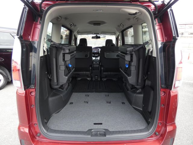 NISSAN SERENA  S-HYBRID 2017 Image 31