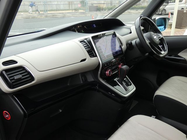 NISSAN SERENA  S-HYBRID 2019 Image 31