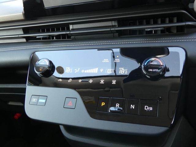 NISSAN SERENA  WG 2025 Image 31