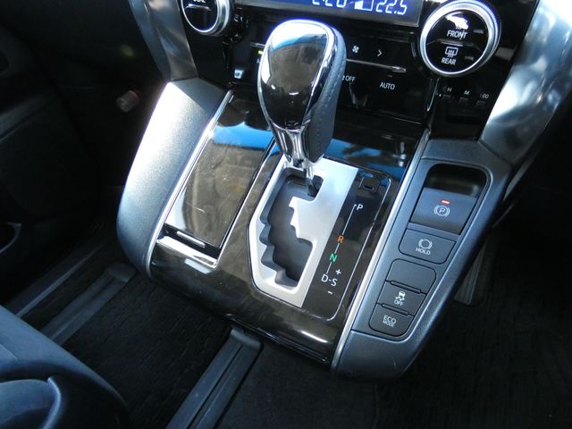 TOYOTA ALPHARD 2015 Image 31