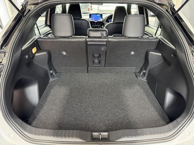 TOYOTA YARIS CROSS 2025 Image 31