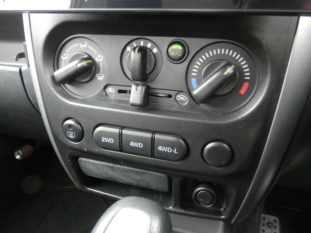 SUZUKI JIMNY 4WD 2016 Image 31