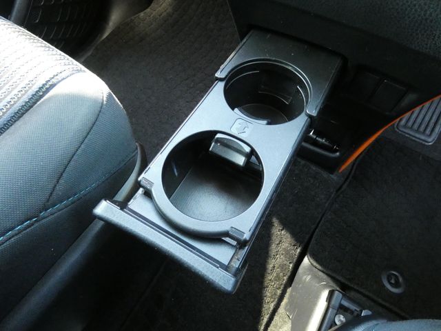 TOYOTA VOXY 2014 Image 31