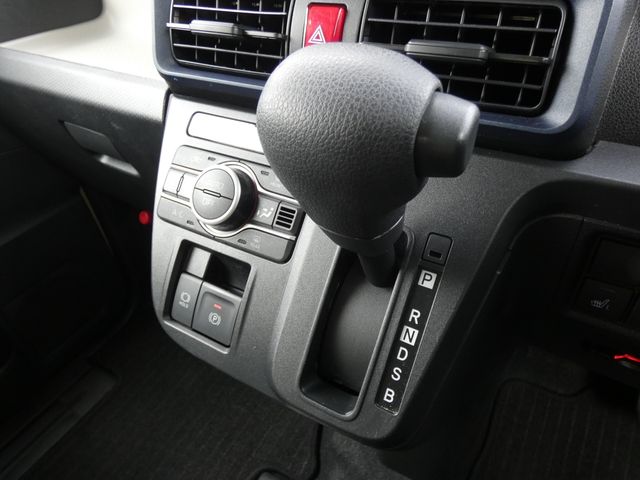 DAIHATSU TANTO 2024 Image 31