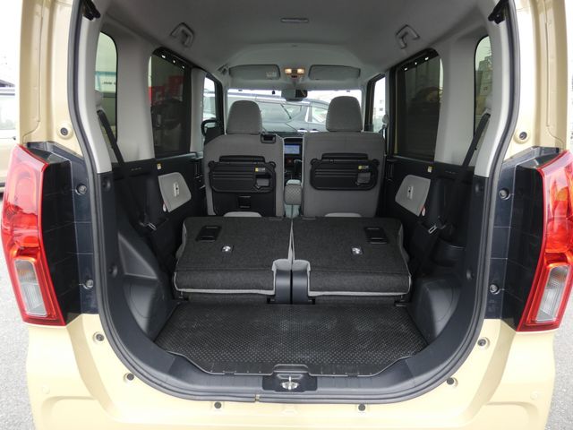 DAIHATSU TANTO 2024 Image 31