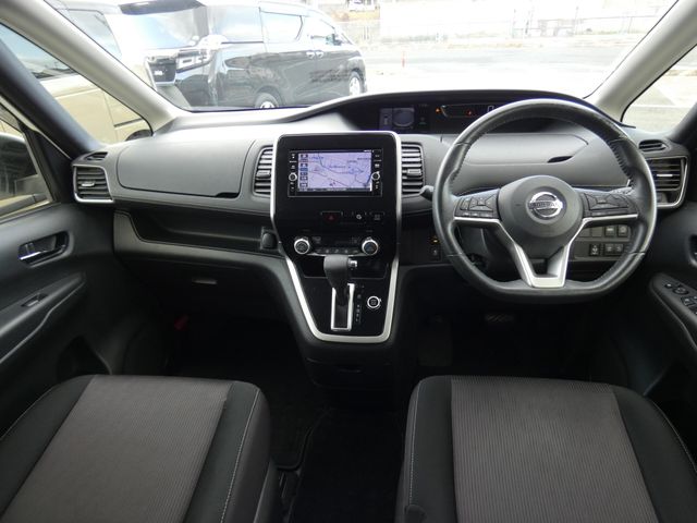 NISSAN SERENA  S-HYBRID 2017 Image 31