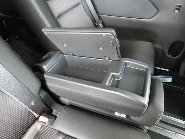 NISSAN SERENA  S-HYBRID 2017 Image 31