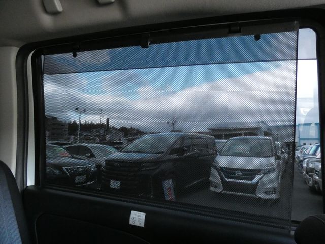 NISSAN SERENA  S-HYBRID 2017 Image 31