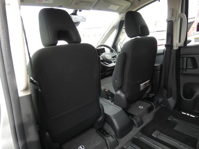NISSAN SERENA  WG 2023 Image 31