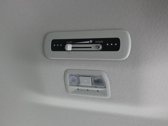 NISSAN SERENA  WG 2023 Image 31