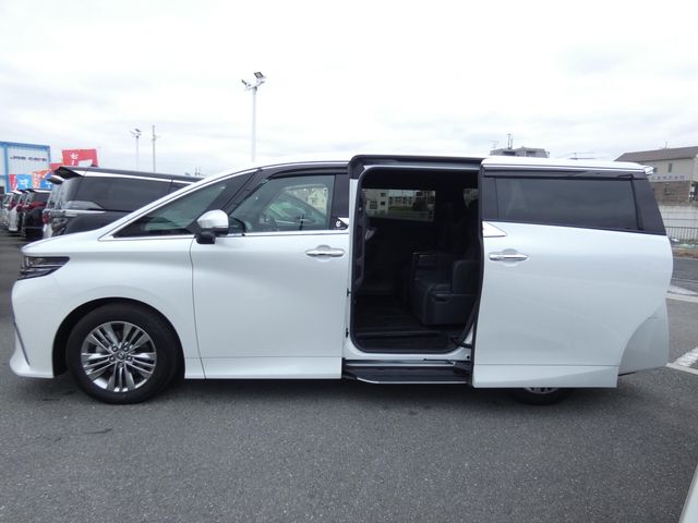 TOYOTA ALPHARD 2023 Image 31