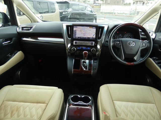 TOYOTA ALPHARD 2015 Image 31