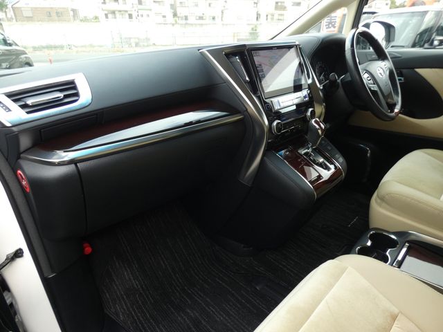 TOYOTA ALPHARD 2015 Image 31