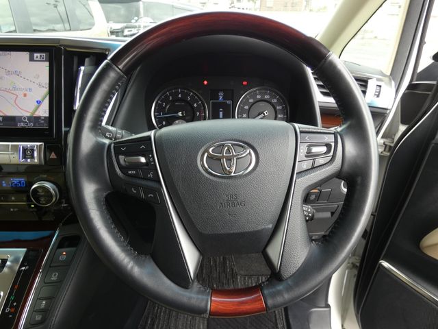 TOYOTA ALPHARD 2015 Image 31