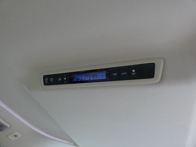 TOYOTA ALPHARD 2015 Image 31