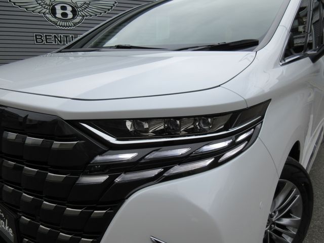 TOYOTA ALPHARD HYBRID 2026 Image 31