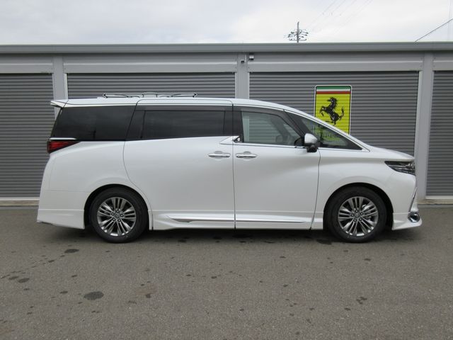 TOYOTA ALPHARD HYBRID 2026 Image 31